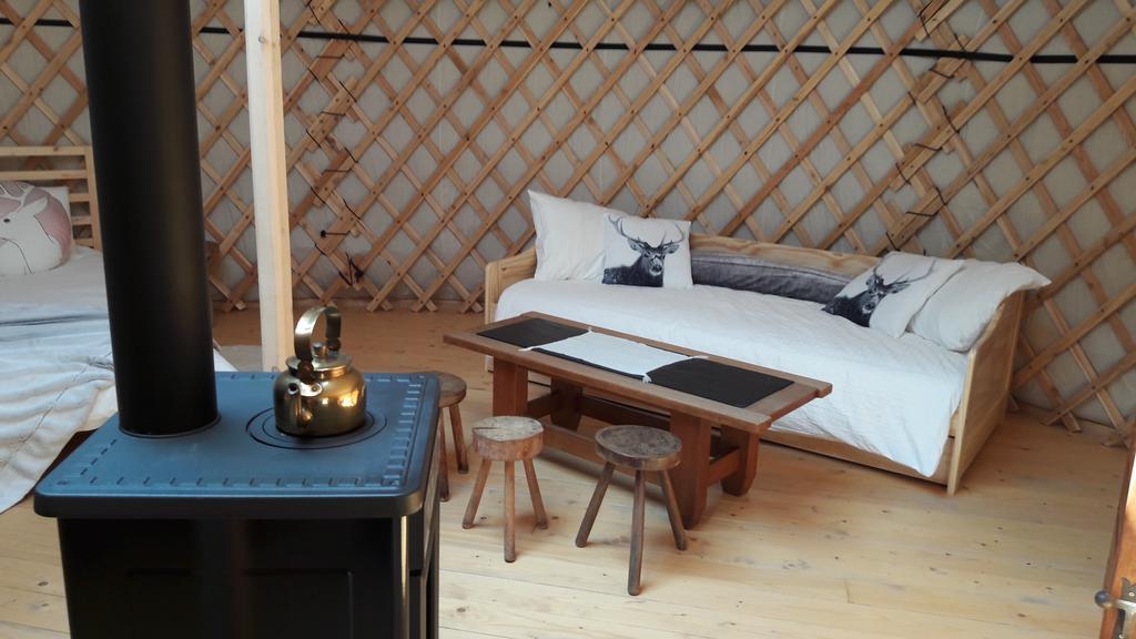 La Yourte Au Pays Des Rennes Erezee Екстер'єр фото